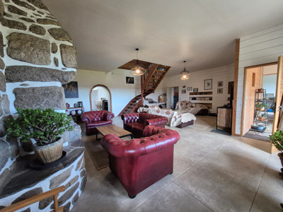 French property for sale in Saint-Nicodème, Côtes-d'Armor - €350,000 - photo 2