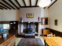 Maison à vendre à Le Grand-Madieu, Charente - 178.200 € - photo 2