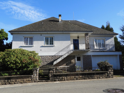 Maison à vendre à Chamberet, Corrèze, Limousin, avec Leggett Immobilier