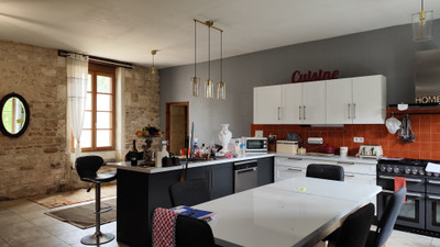 French property for sale in Poursac, Charente - €229,995 - photo 2