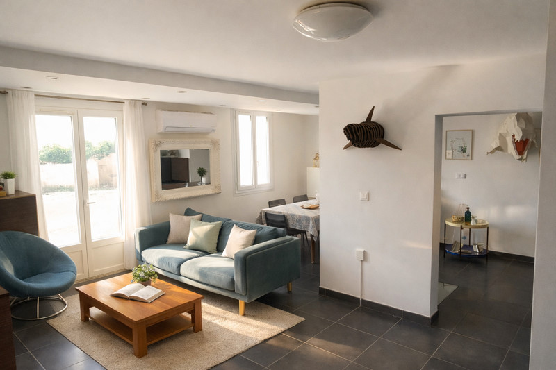 French property for sale in Tresques, Gard - €299,000 - photo 2