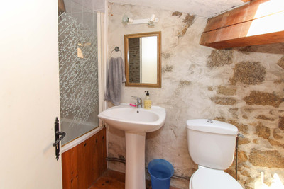 French property for sale in Azay-sur-Thouet, Deux-Sèvres - €130,000 - photo 12