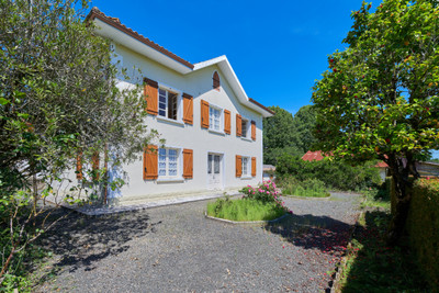 house for sale in Landes