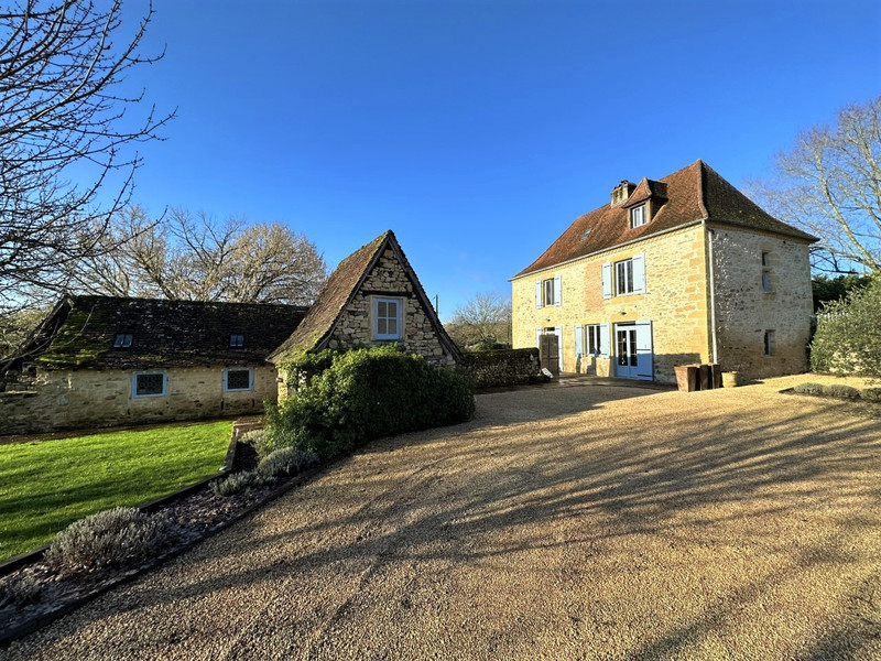 French property for sale in Génis, Dordogne - €630,000 - photo 3