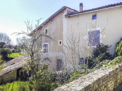 Maison à vendre à Pamproux, Deux-Sèvres, Poitou-Charentes, avec Leggett Immobilier