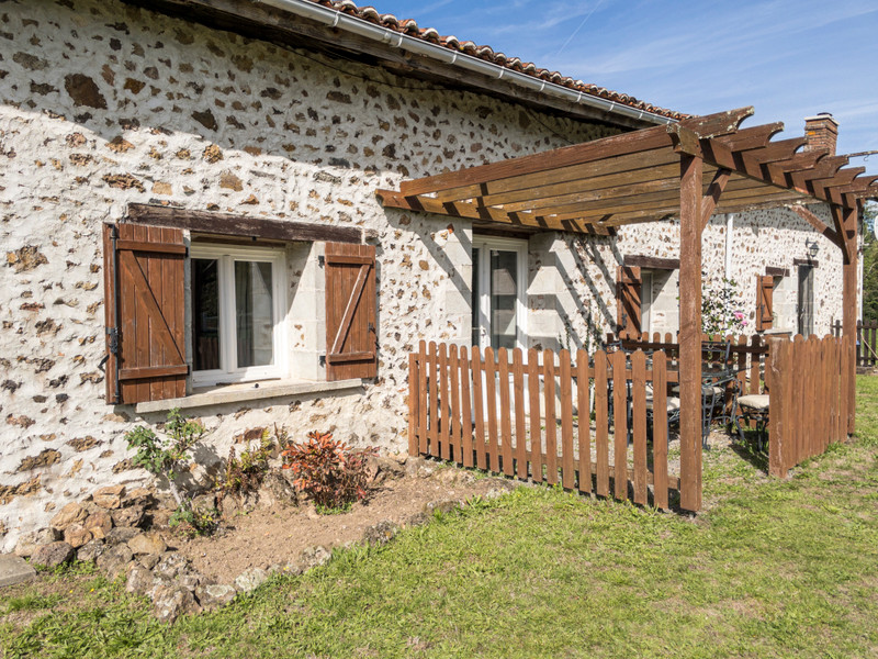 French property for sale in Videix, Haute-Vienne - €183,600 - photo 0