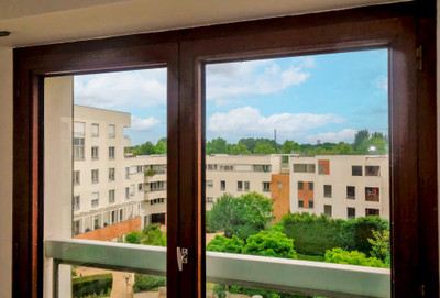 Appartement à vendre à Puteaux, Hauts-de-Seine, Île-de-France, avec Leggett Immobilier