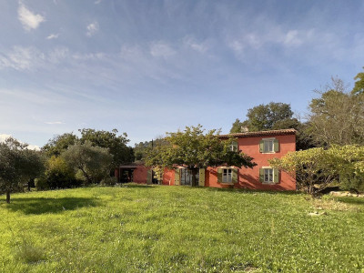 Maison à vendre à Cotignac, Var, PACA, avec Leggett Immobilier