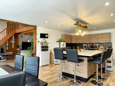French property for sale in Vervant, Charente - €260,000 - photo 5