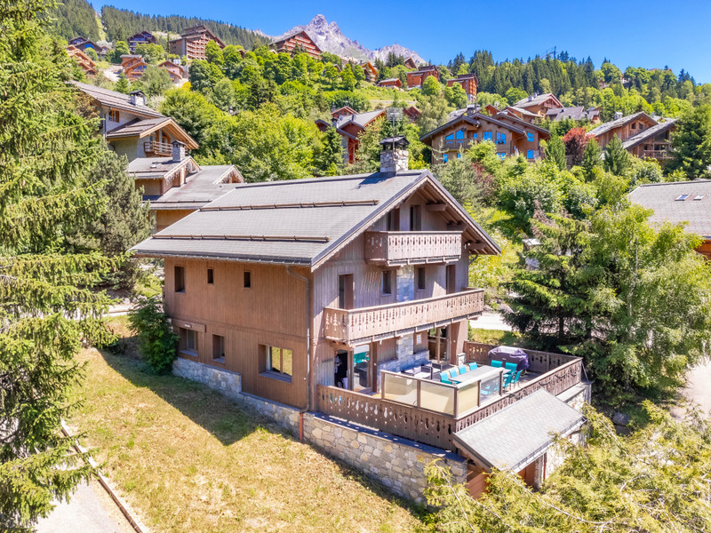 Ski property for sale in Meribel - €3,950,000 - photo 0