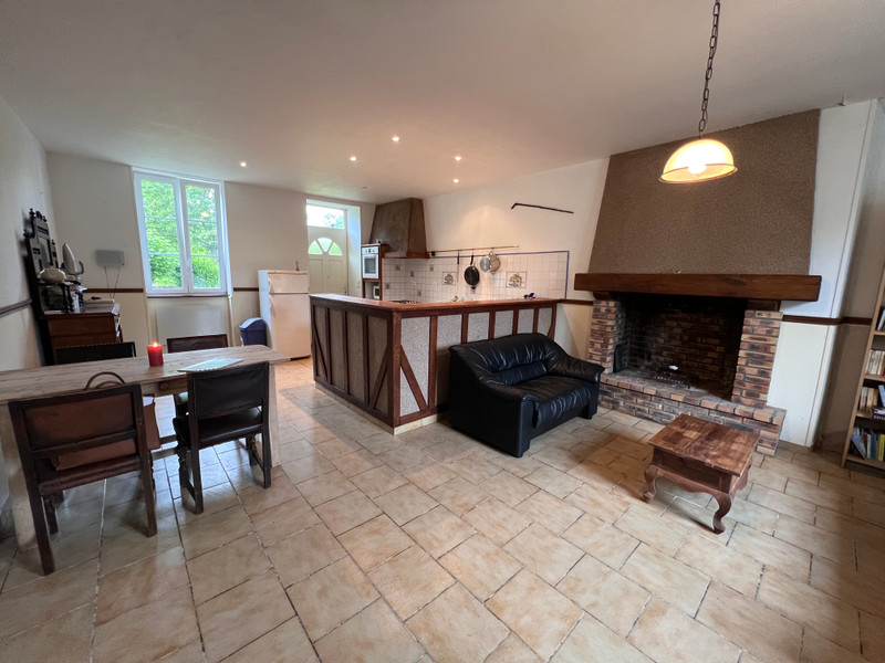 French property for sale in Condé-en-Normandie, Calvados - €84,700 - photo 4