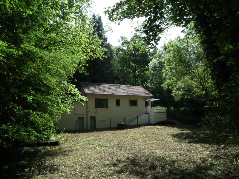 Maison à Aubusson, Creuse - photo 1