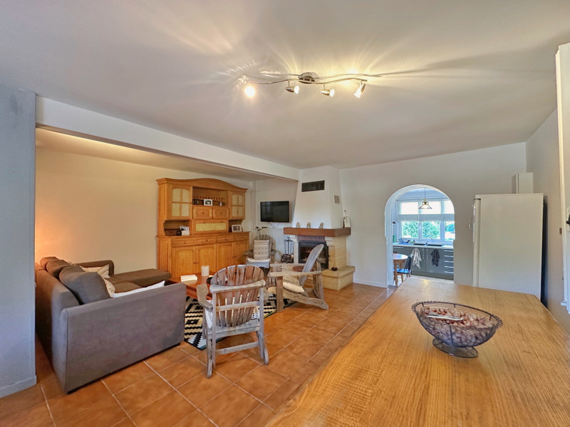 French property for sale in Montignac-le-Coq, Charente - €247,311 - photo 5