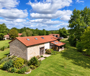 French property for sale in Busserolles, Dordogne - €389,000 - photo 3