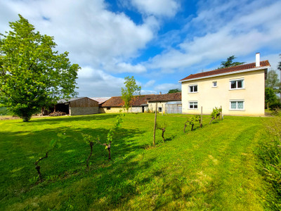Maison à vendre à Feuillade, Charente, Poitou-Charentes, avec Leggett Immobilier