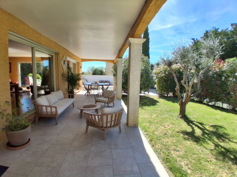 French property for sale in Espondeilhan, Hérault - €489,000 - photo 2