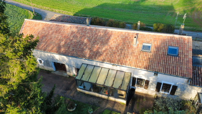 French property for sale in Montjean, Charente - €139,950 - photo 6