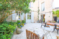 Propriété à vendre à Saint-Jean-d'Angély, Charente-Maritime - 462 000 € - photo n°4
