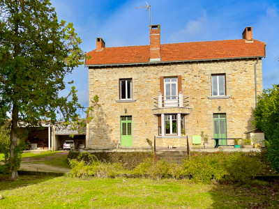 Maison à vendre à Moncontour, Vienne, Poitou-Charentes, avec Leggett Immobilier