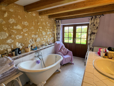 French property for sale in Nanteuil-Auriac-de-Bourzac, Dordogne - €483,360 - photo 6