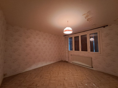 French property for sale in Luzy, Nièvre - €120,000 - photo 7
