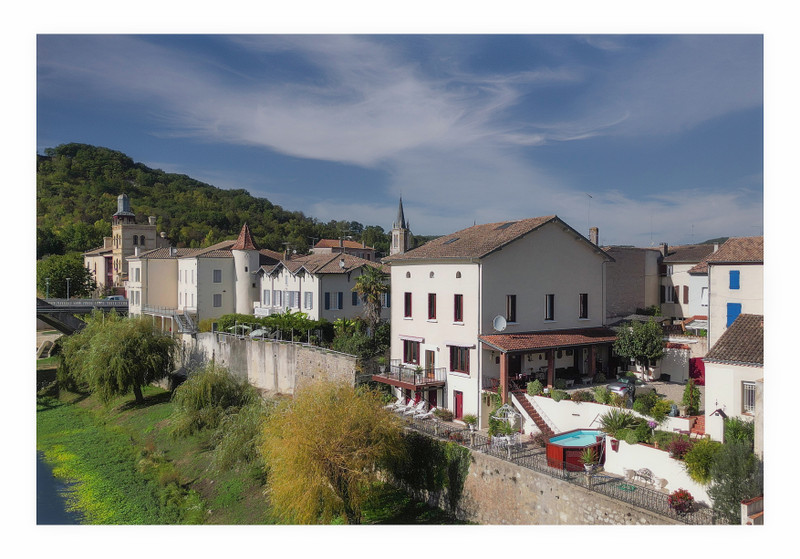 Maison à vendre à Castelmoron-sur-Lot, Lot-et-Garonne - 475.000 € - photo 1