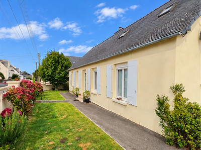French property for sale in Saint-Martin-des-Champs, Finistère - €216,070 - photo 2