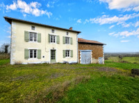 Propriété à vendre à Chabanais, Charente - 199 000 € - photo n°1