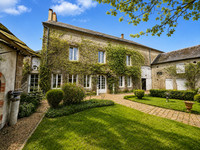 Propriété à vendre à Sougé-le-Ganelon, Sarthe - 316 000 € - photo n°1