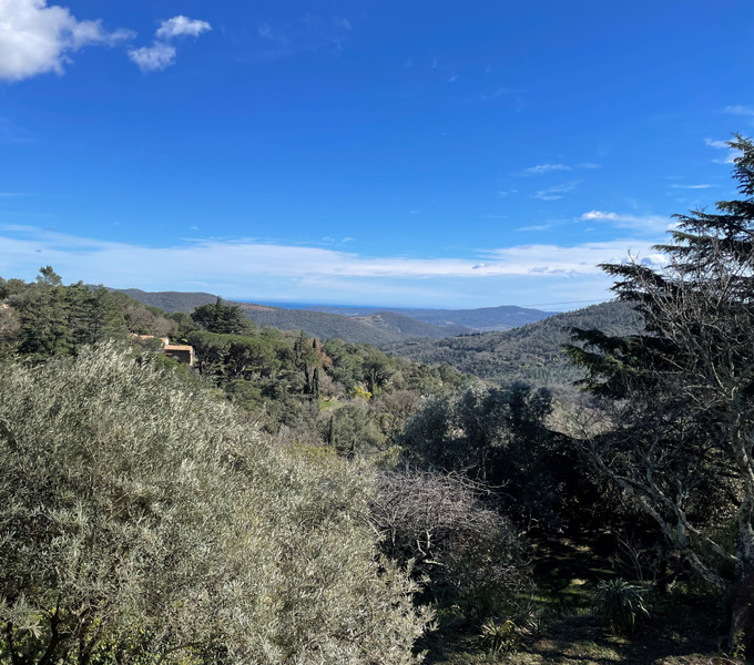 French property for sale in La Garde-Freinet, Var - €143,158 - photo 2