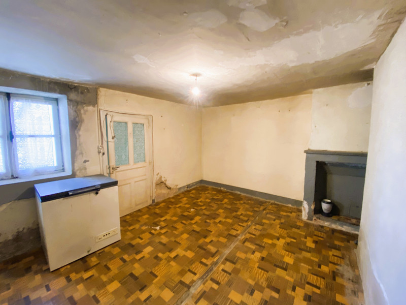 French property for sale in Saulzais-le-Potier, Cher - €49,600 - photo 4