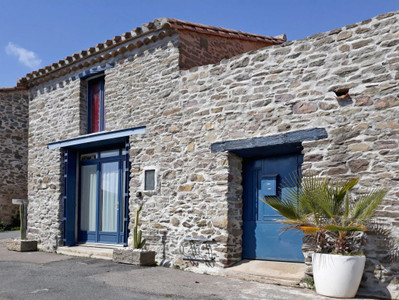 French property for sale in Escales, Aude - €289,000 - photo 8