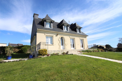 Maison à vendre à Plouguernével, Côtes-d'Armor, Bretagne, avec Leggett Immobilier