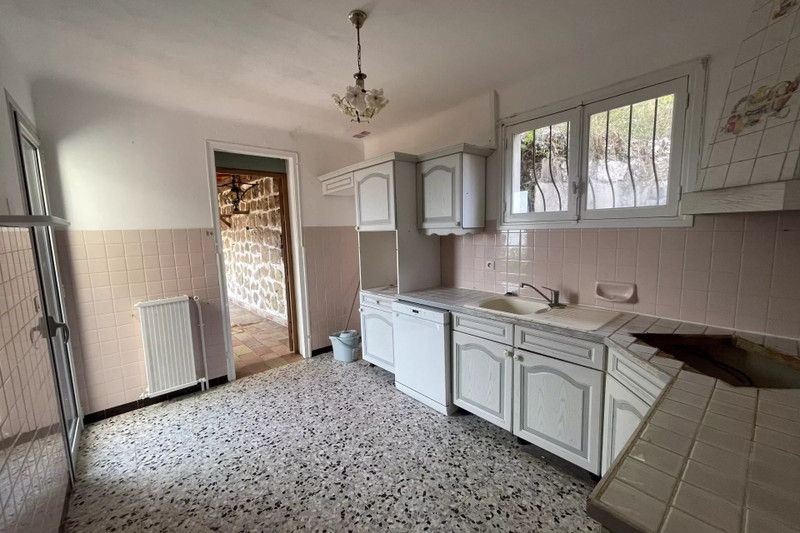French property for sale in Èze, Alpes-Maritimes - €1,550,000 - photo 3