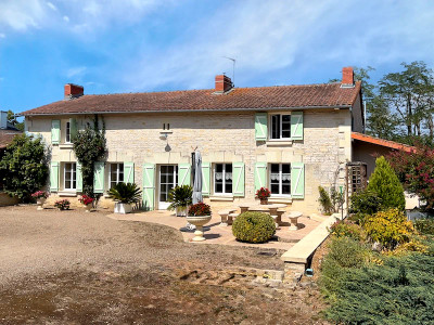 Maison à vendre à Sammarçolles, Vienne, Poitou-Charentes, avec Leggett Immobilier