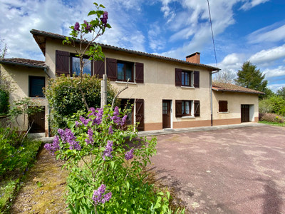 Maison à vendre à Vayres, Haute-Vienne, Limousin, avec Leggett Immobilier
