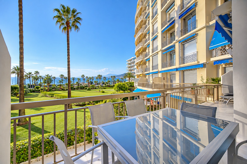 French property for sale in Cannes, Alpes-Maritimes - €1,990,000 - photo 0