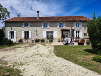 houses and homes for sale inCourcômeCharente Poitou_Charentes