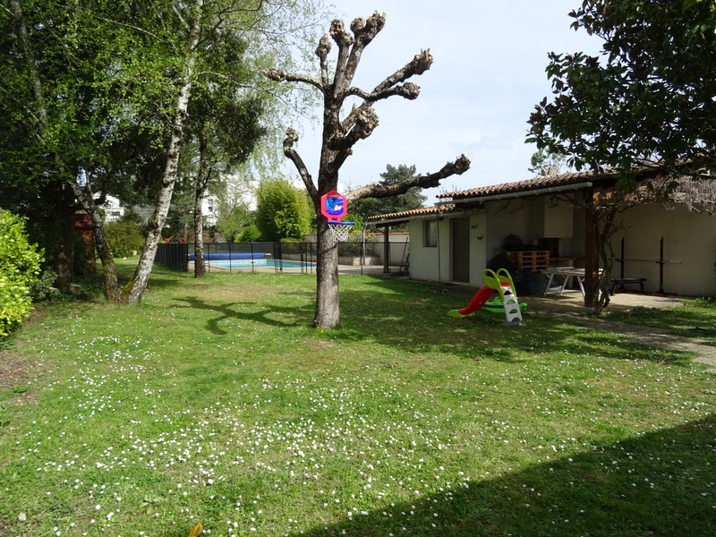 French property for sale in Gond-Pontouvre, Charente - &#8364;438,900 - photo 10