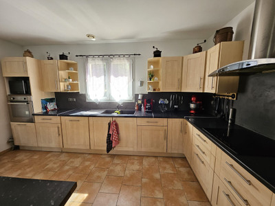 French property for sale in Bassillac et Auberoche, Dordogne - €326,000 - photo 2