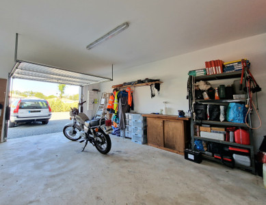 French property for sale in Hourtin, Gironde - €446,000 - photo 4