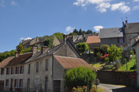 Maison à vendre à Bénévent-l'Abbaye, Creuse - 20 000 € - photo 1