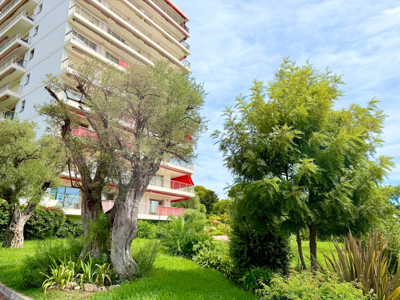 French property for sale in Antibes, Alpes-Maritimes - €395,000 - photo 7
