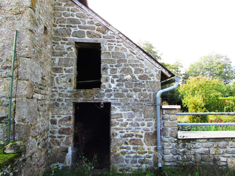 French property for sale in Saint-Pierre-des-Nids, Mayenne - €130,900 - photo 2