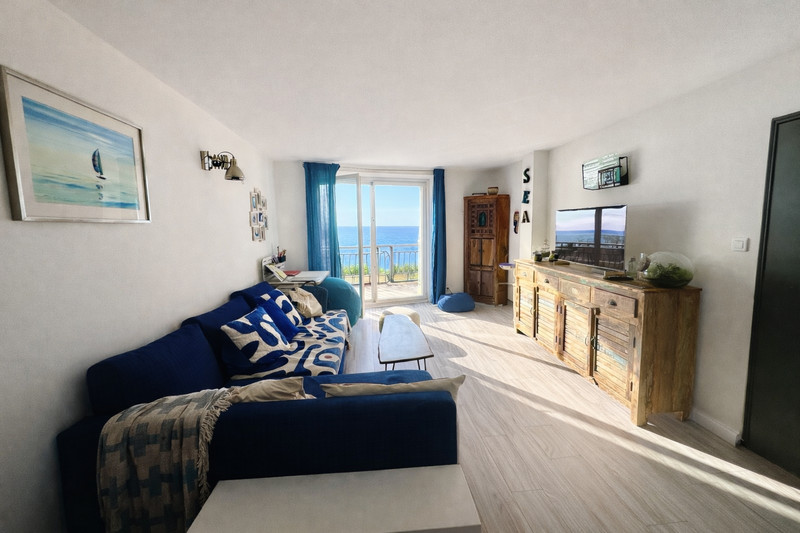 French property for sale in Bandol, Var - €590,000 - photo 4
