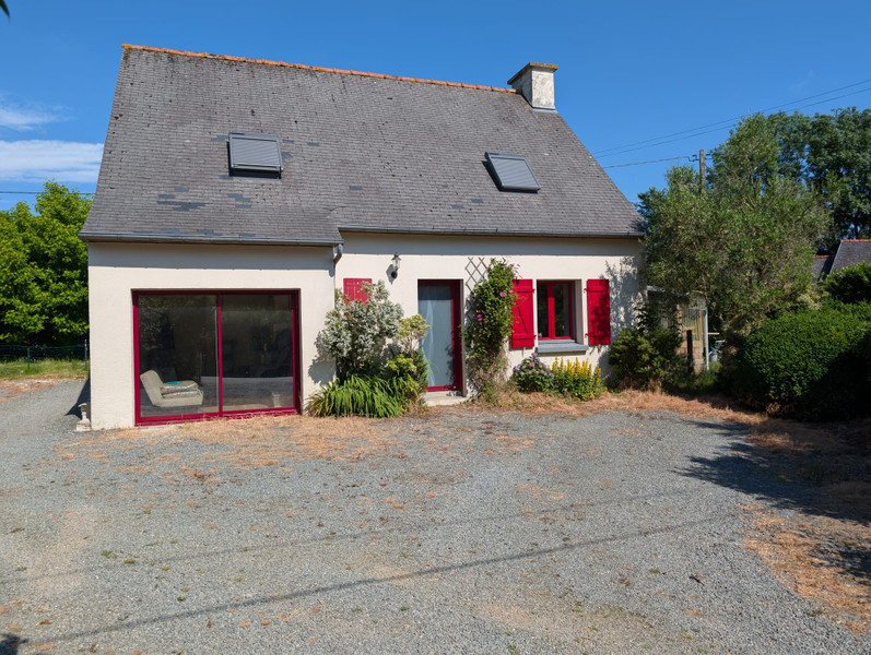 French property for sale in La Chapelle-Neuve, Côtes-d'Armor - €194,400 - photo 0