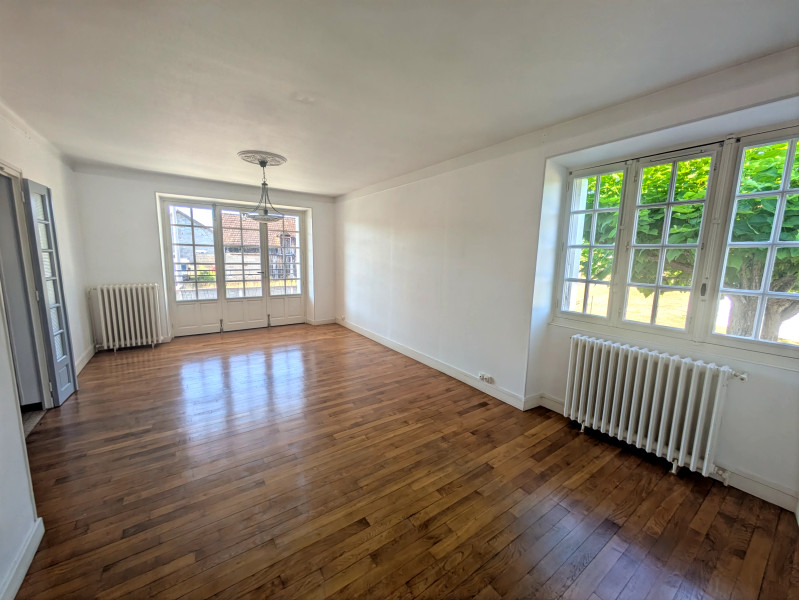 French property for sale in Mansac, Corrèze - €222,000 - photo 2