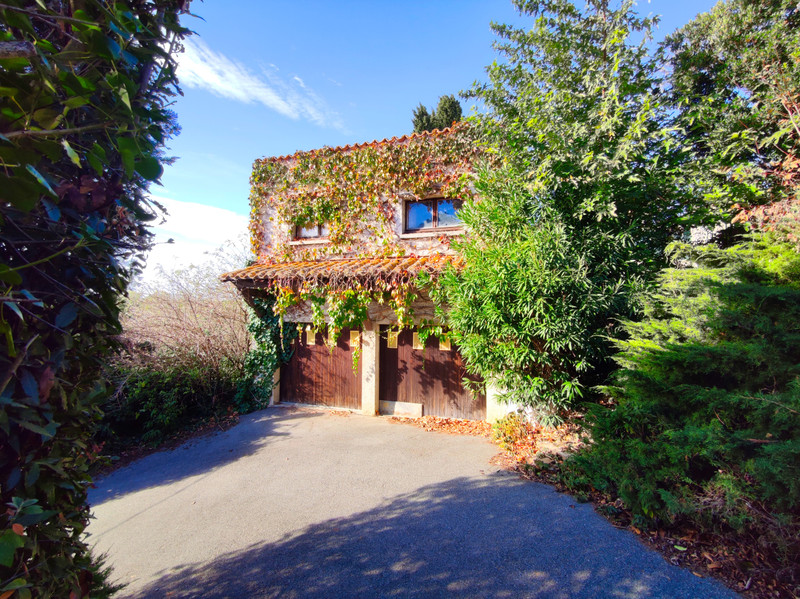 House for sale in Pennautier Aude Character property with open plan