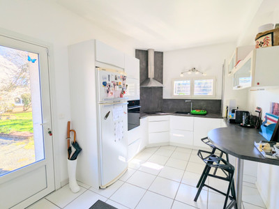 French property for sale in Saint-Yrieix-la-Perche, Haute-Vienne - €378,000 - photo 5