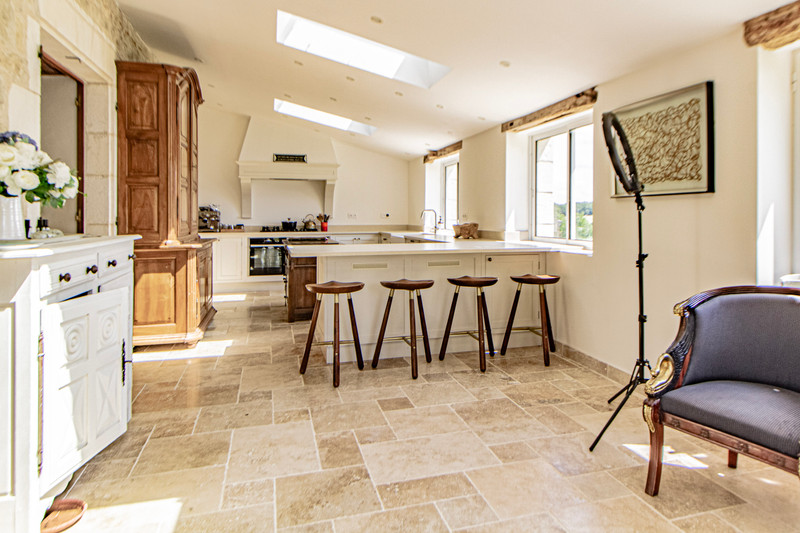 Propriété à vendre à Mauroux, Lot - 1 195 000 €